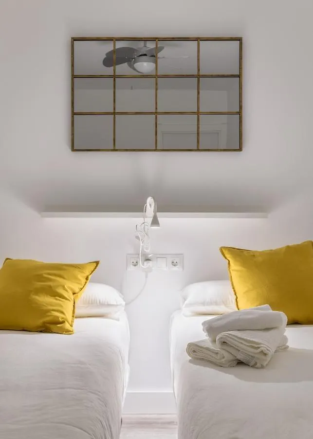 1893 Apartment 180 M. From The Old Town, A/C Bilbao Spanien